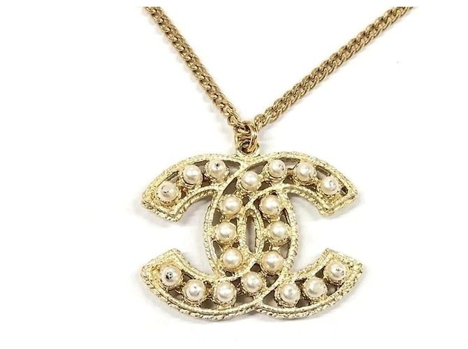 Collar Chanel A15V Coco Mark Dorado