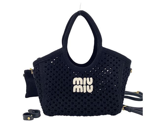 Borsa Miu Miu Ivy Mesh in nero
