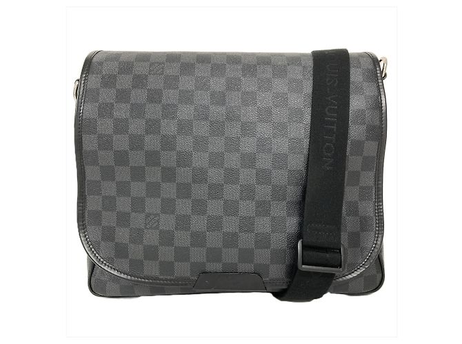 Louis Vuitton Daniel MM Shoulder Bag Black