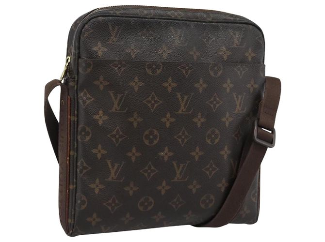 LOUIS VUITTON Bolsa de Ombro Monogram Trotteur Bobour M97037 LV Auth 189815 Monograma