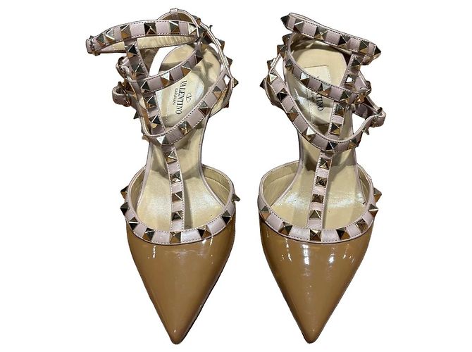 Rockstud Ankle Strap Pumps Valentino Garavani Braun