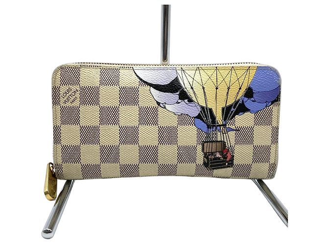 Louis Vuitton Illustré Zippy Wallet White