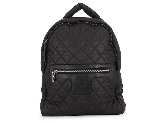 Mochila Chanel Coco Cocoon acolchoada Preto Bordeaux
