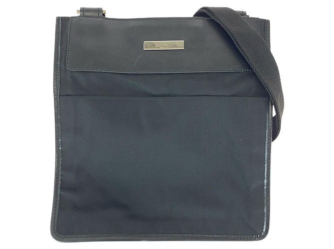 Bolsa de ombro Gucci em nylon e couro Preto