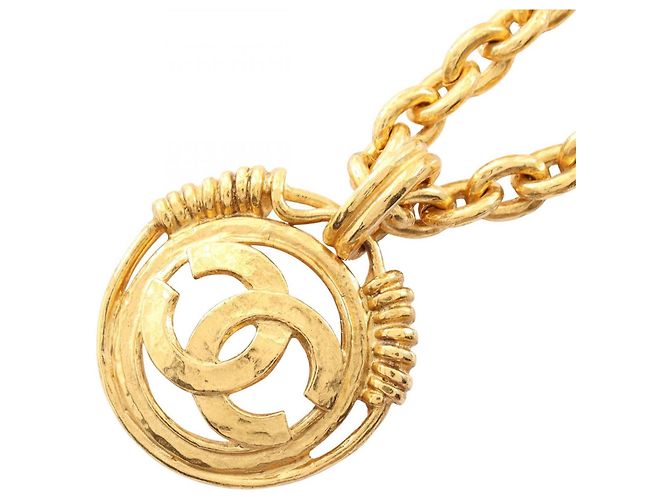 Colar Chanel Coco Mark Circle em banho de ouro Dourado