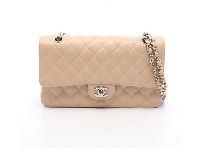 Borsa a tracolla Chanel Matelassé Double Flap Beige