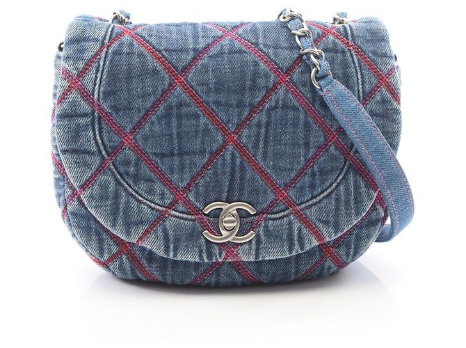Borsa a Spalla Chanel Matelassé Round Flap Blu navy