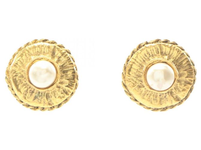 Chanel Clip-Ohrringe, vergoldet Weiß Golden