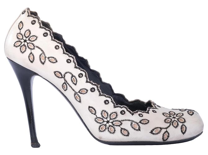 Alexander Mcqueen Floral Cutwork Leather Pumps White