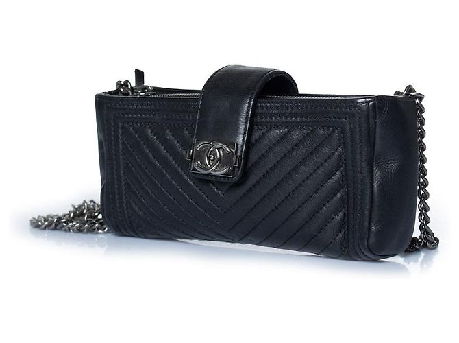 Chanel, Le boy chevron phone holder pouch