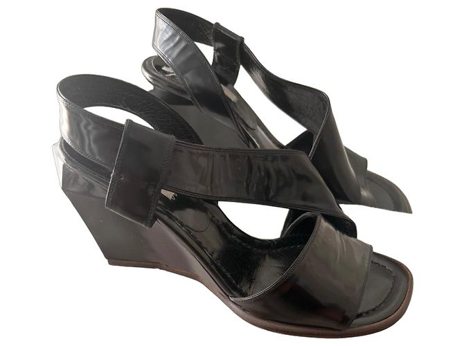 Marc Jacobs Black Patent Leather Wedge Sandals