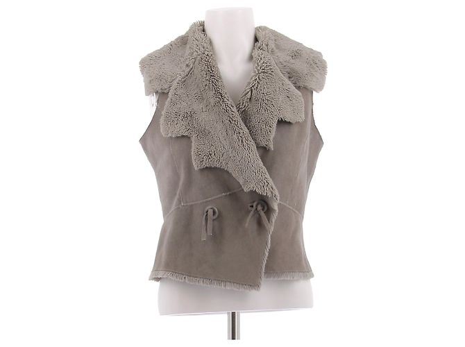 Autre Marque Ärmellose Jacke aus Kunstleder Grau