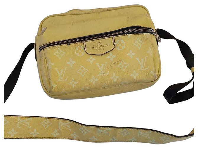 Louis Vuitton Monogram Cerises Borsa a Tracolla Pelle Gialla Giallo Monogramma