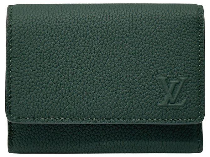 Louis Vuitton Men's Aerogram Tri-fold Wallet Green