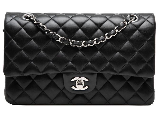 Chanel Black Medium Classic Lambskin Double Flap Preto