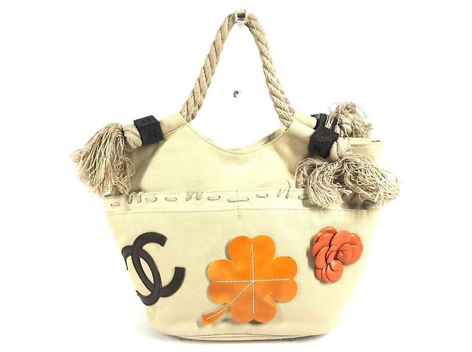 Bolsa Chanel Fishnet CC Coco Mark Logo Bege