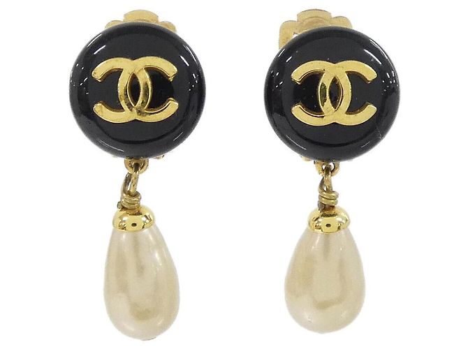 Classique Boucles d'oreilles à clip Chanel noir et blanc