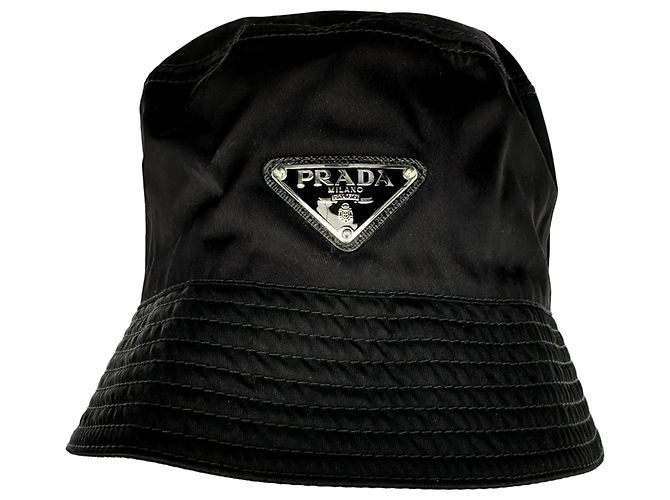Prada Re-Nylon Bucket Hat in Black Nylon