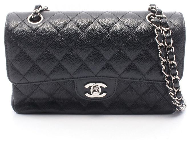 Borsa a tracolla Chanel Matelassé Double Flap Nero