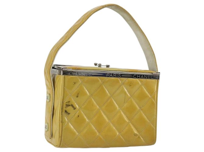 CHANEL Vanity Handtasche aus Lackleder Gelb Silber CC Authentisch 190628