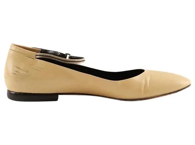 Bailarinas Chanel de piel beige