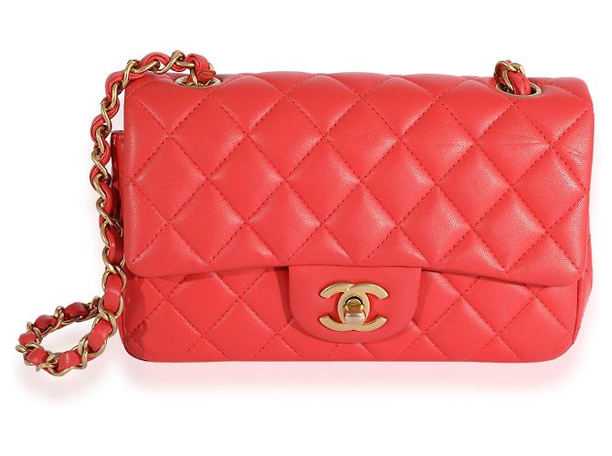 Timeless Mini bolsa tiracolo clássica retangular em pele de cordeiro acolchoada coral Chanel Rosa