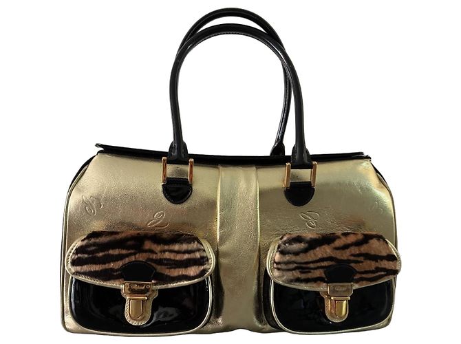 Bolsa Chopard em pele dourada e preta com detalhes de leopardo Preto Dourado
