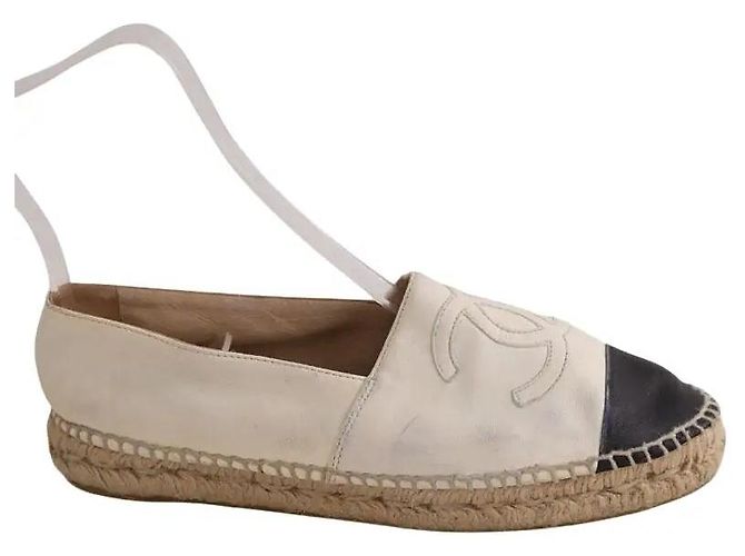 Chanel Espadrilles beige