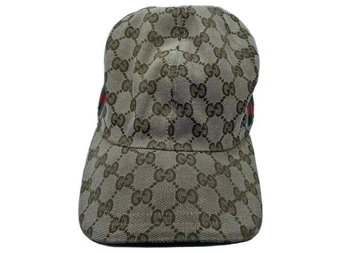 Boné de base Gucci GG Canvas Marrom