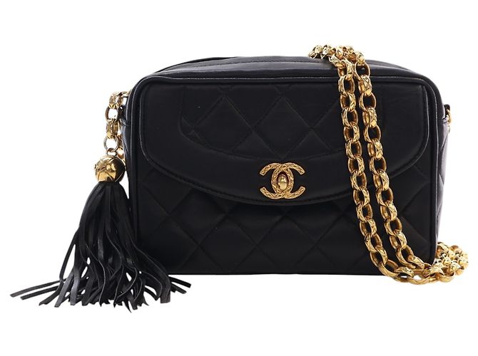 Bolsa tiracolo Chanel Diana em pele de cordeiro acolchoada preta Small com borla Preto