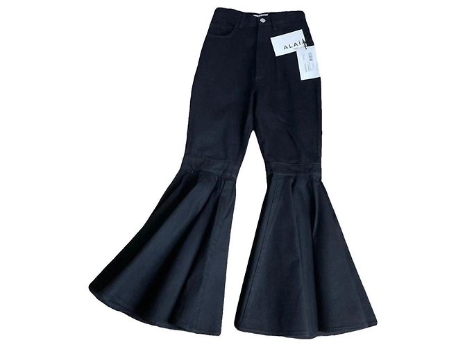 Alaïa Schwarze Ausgestellte Jeanshose