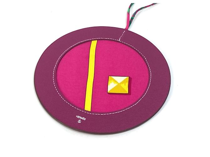 Hermès Charm para bolso Hermes Petit H en morado Púrpura 