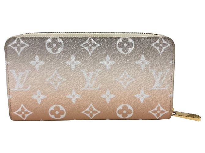 Carteira Zippy Monogram Giant Louis Vuitton Branco Laranja