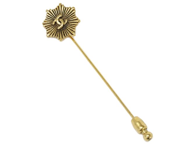 Spilla Chanel 1095 Coco Mark in oro giallo D'oro