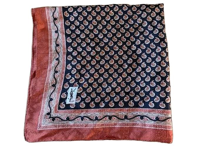 Accessoire Yves Saint Laurent pour Femme en Très bon état 
