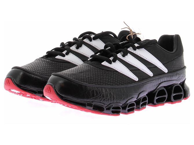 Adidas Schwarze "Predator" Sneaker
