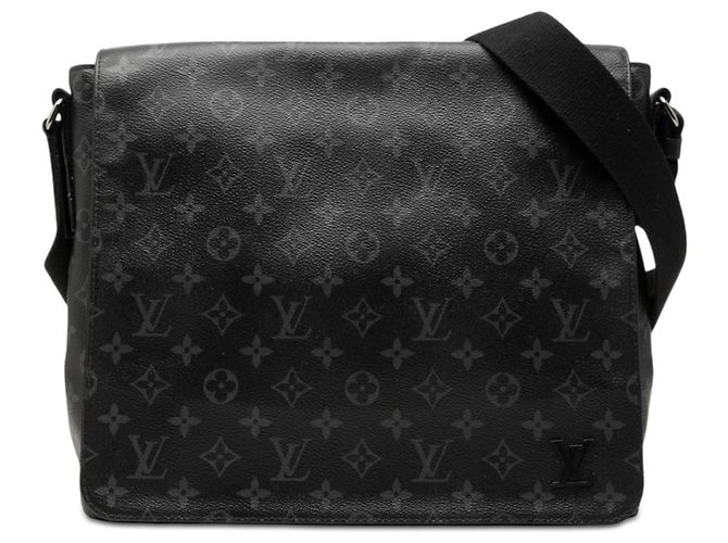 Louis Vuitton District MM Monogram Eclipse noir