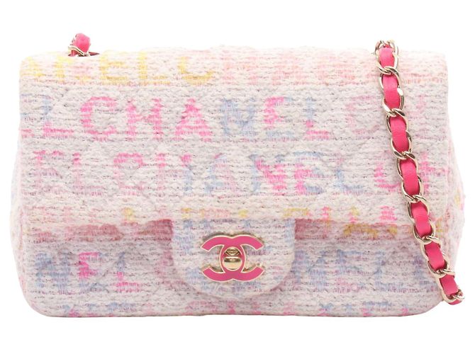 Chanel Mini Retangular em Tweed Branco de Aba Única Cru