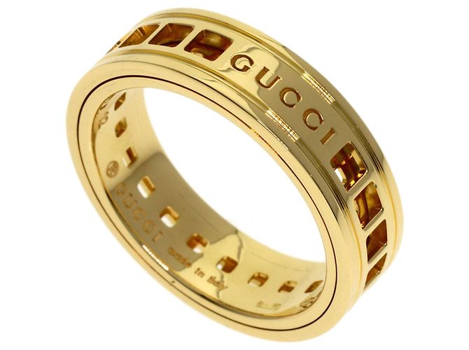 Anello Gucci Scroll #12 in oro giallo 18K