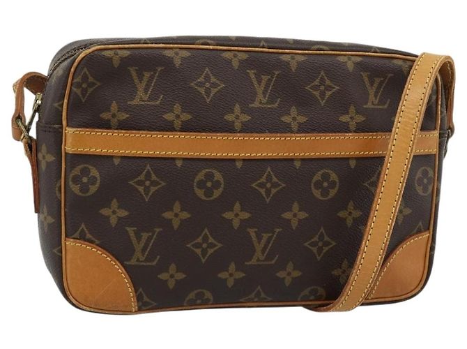 LOUIS VUITTON Bolsa de Ombro Monogram Trocadero 27 M51274 LV Auth 186574