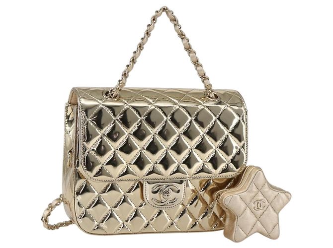 CHANEL Matelasse Rucksack Lackleder Gold CC Auth 169659SM Golden