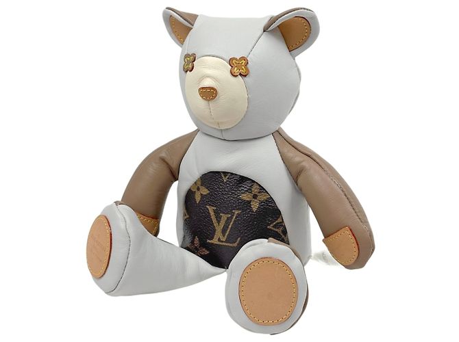 Louis Vuitton Doudou Monogram Urso de Pelúcia Branco Multicor