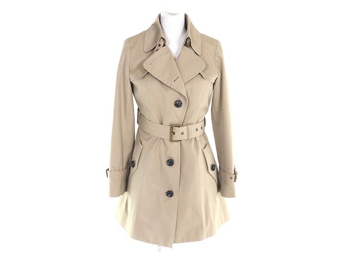 Gabardina Burberry Blue Label con forro de lana Beige