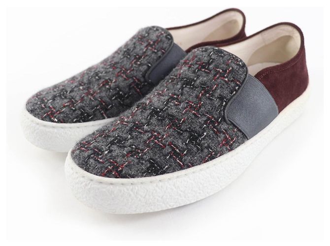Chanel COCO Mark Tweed Suede Sneaker Braun