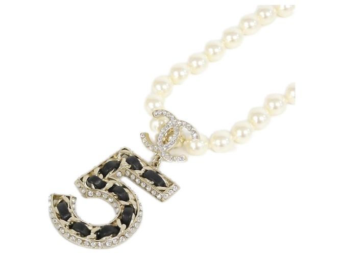 Timeless Chanel ABA285 Halskette Weiß