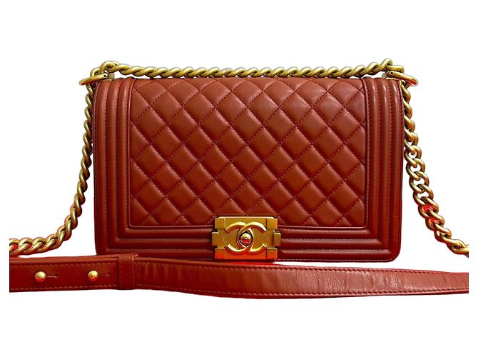 Borsa a tracolla CHANEL Boy Chanel in agnello Rosso