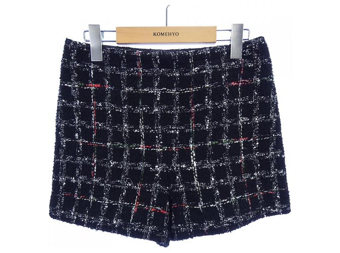 Chanel Shorts Schwarz