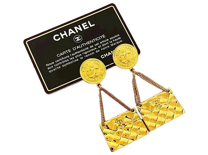 Orecchini a clip Chanel Matelasse D'oro