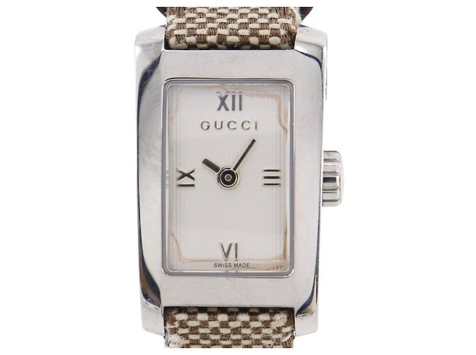 Relógio Gucci em aço inoxidável a quartzo
