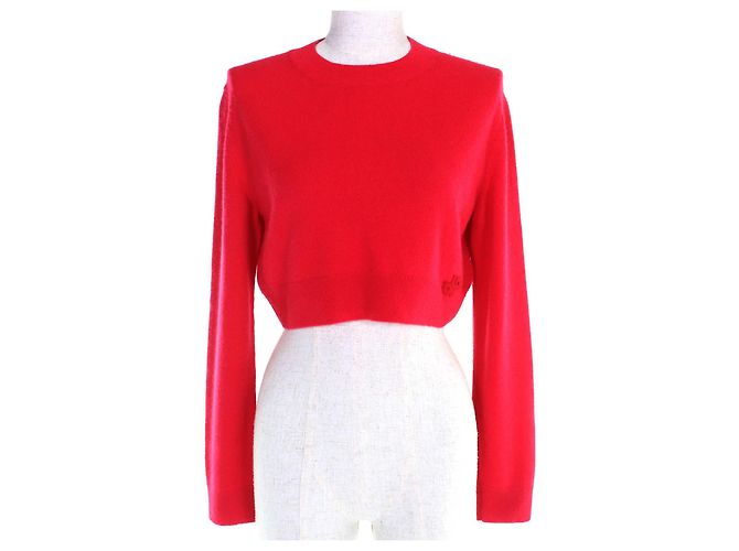 Autre Marque Kurzer Strickpullover mit PATOU Logo-Patch Rot